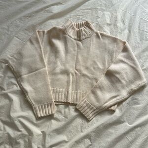 NWOT Aritzia Wilfred Free Crop Sweater